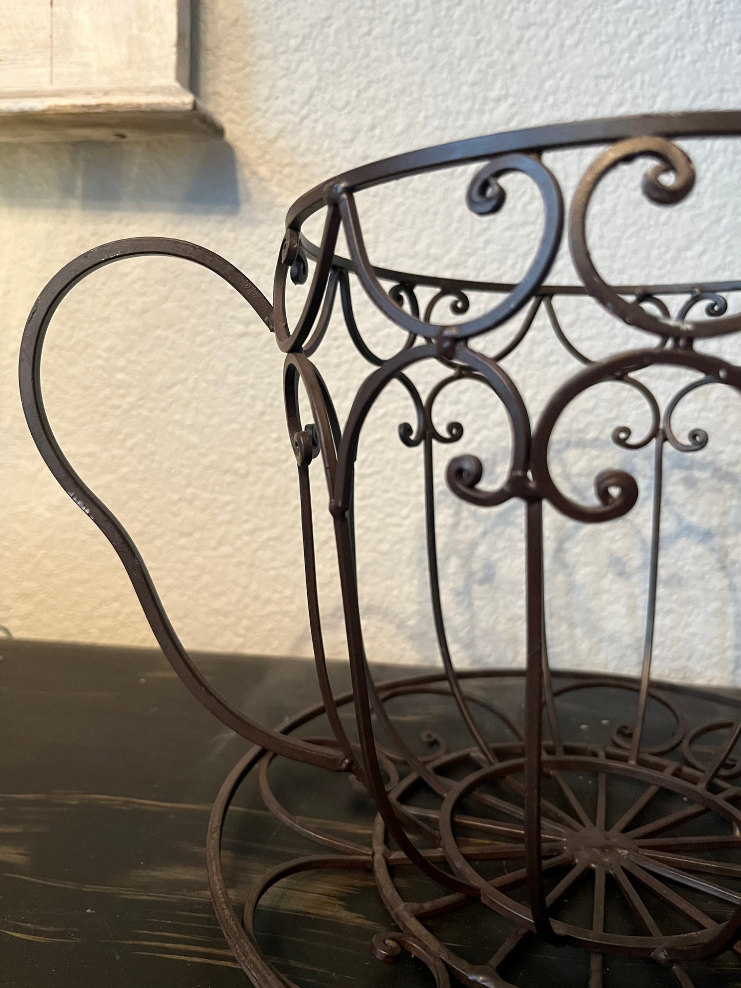Teacup Indoor/Outdoor Metal Wire Planter