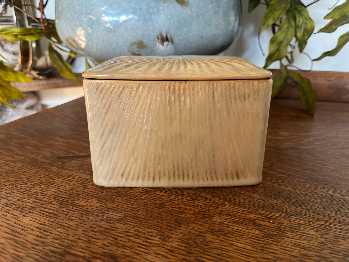 Ceramic Cream with Brown Accents Vanity Jar - Charming Bathroom Storage