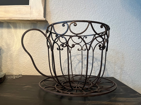 Teacup Indoor/Outdoor Metal Wire Planter